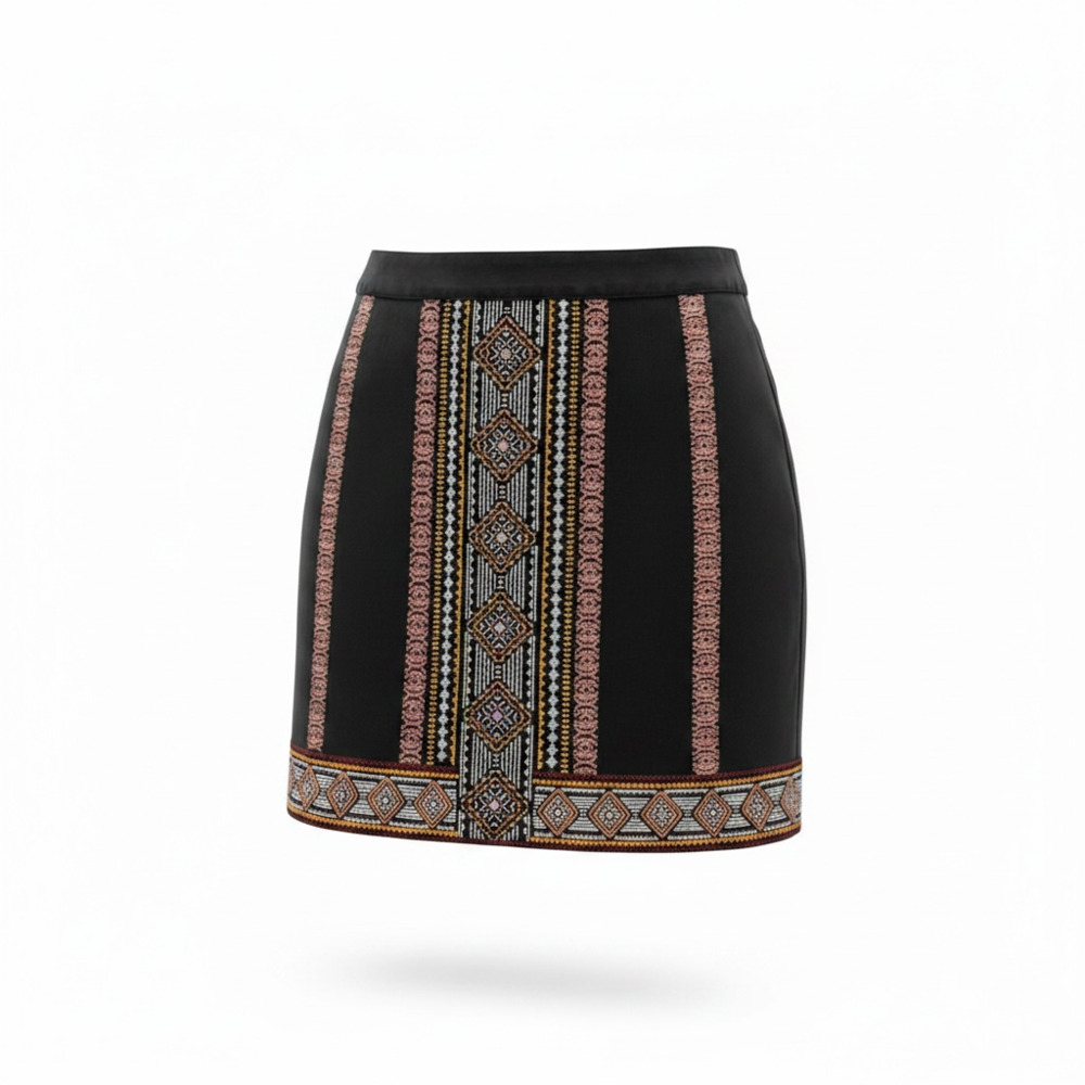 Braeve Women's Black Embroidered Mini Skirt